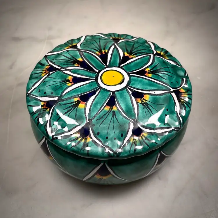 Mexican Talavera Folk Art Pottery Footed Trinket Dish Box w Lid Green Flower Floral 4.5"