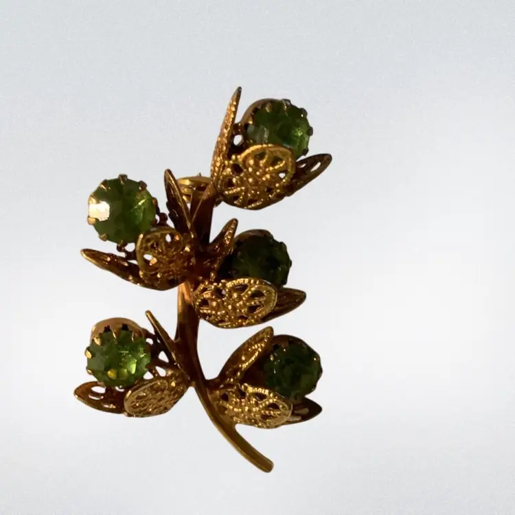#01 Vintage Gold Tone Uranium Filigree Glass Flower Pin