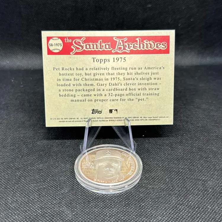 2023 Topps Holiday Santa Claus 1975 Parallel