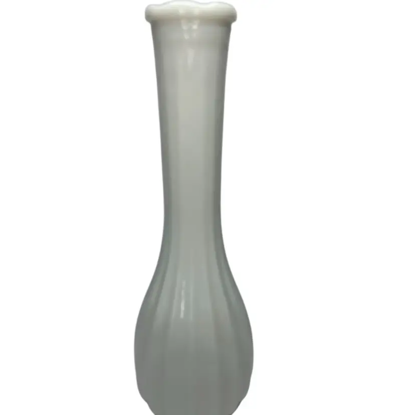 Vintage CLG Co Opaque White Milk Glass Ribbed Scalloped @8 1/2” Tall Bud Vase
