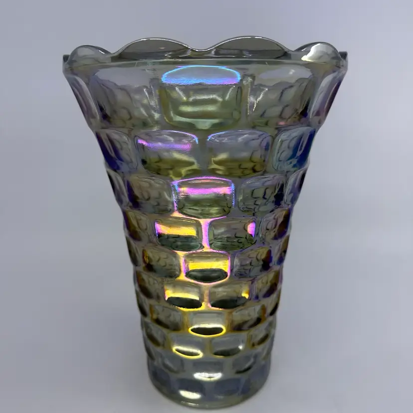 Federal Glass Yorktown Thumbprint Iridescent Vase 8”