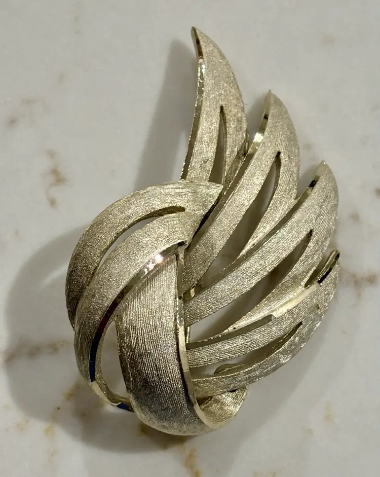 Rare Vintage BSK Brooch & Clip-on Earring Set Champagne Gold Silver Fall Holiday