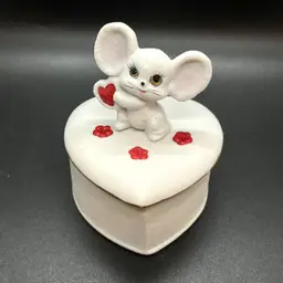 Vintage Lefton China Mouse On Heart Shaped Trinket Box Valentine Gift