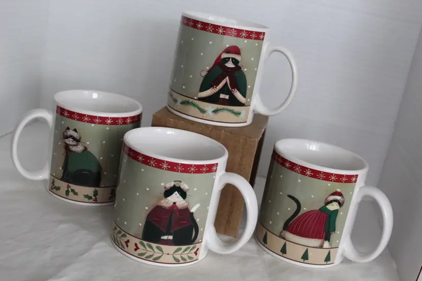 Set of 4 Fiddlestix Oneida HOLIDAY CATS Coffee Mugs