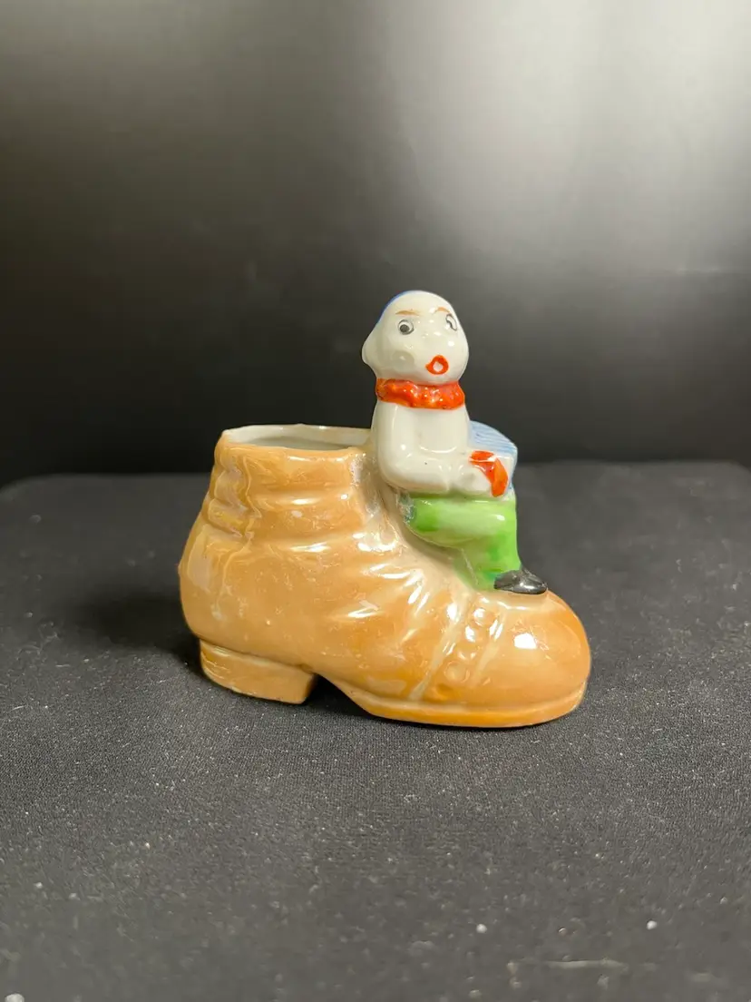 Made in Japan-Lusterware Pixie Elf Playing Accordian On Boot-Lot 54