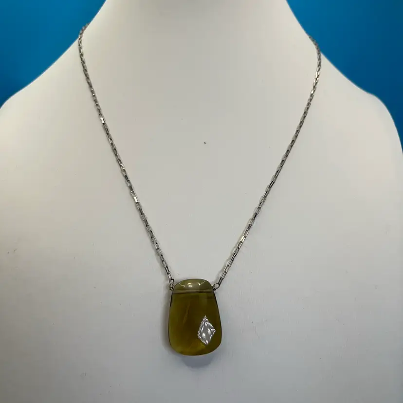 Lovely Silvertone Chain With Greenish Brown Faceted Pendant Lobster Clasp 18” Long
