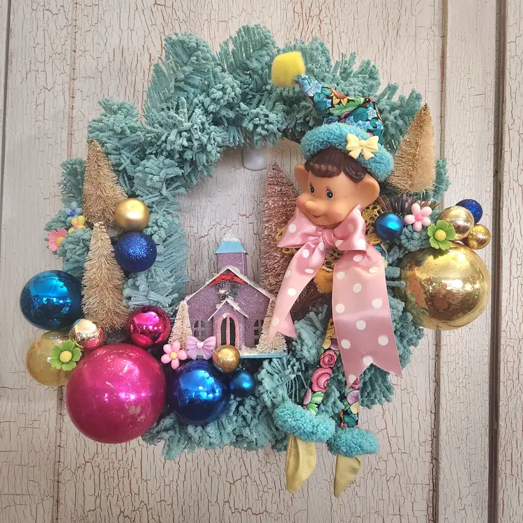 Christmas Wreath in Teal and Pink