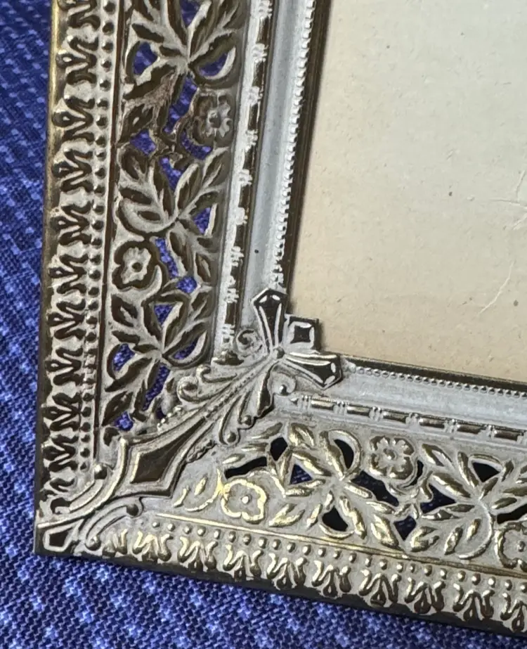 Picture Frame Filigree Gold w/ Ivory Overlay 9” x 6.75” (Holds 5 x 7) felt back