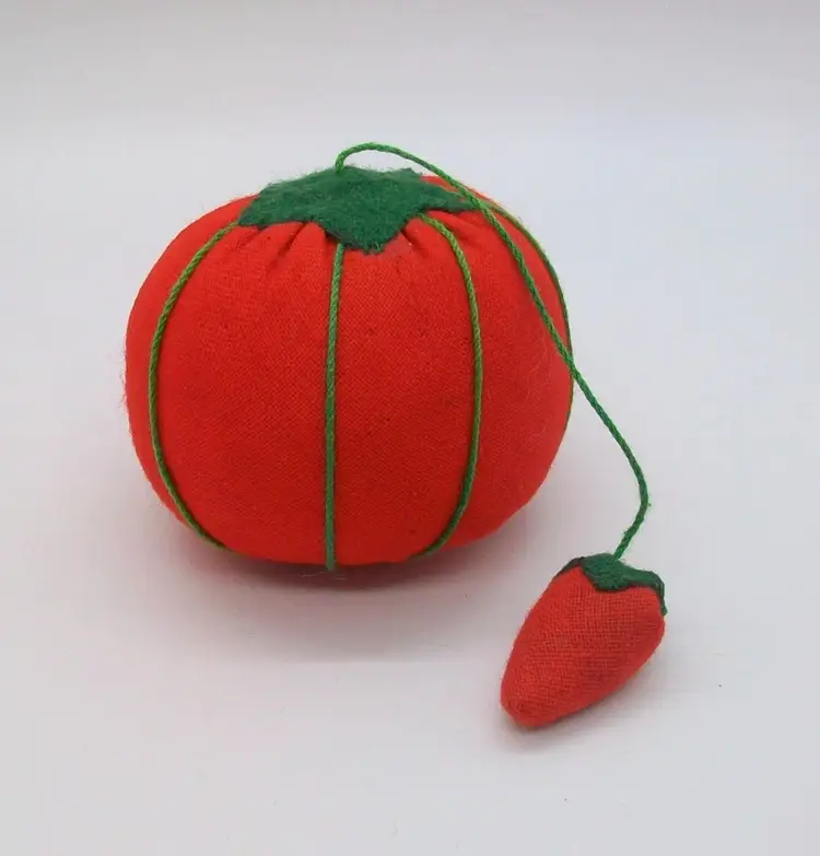 Vintage Small Tomato Pincushion Strawberry Needle Minder 2.25" Granny Core