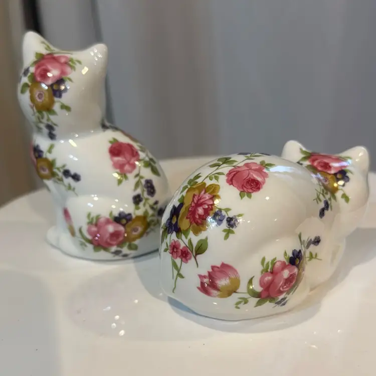 Floral Cat Pair