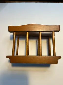 Vintage Wooden Napkin Holder
@6x 4 1/2x2 1/2