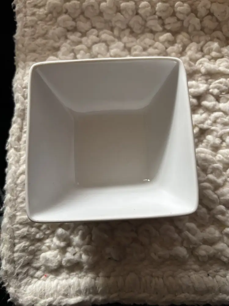 Set Of 4 Strawberry Street Square NOVA  White Serving Bowl, 10 1/4" W/chopsticks