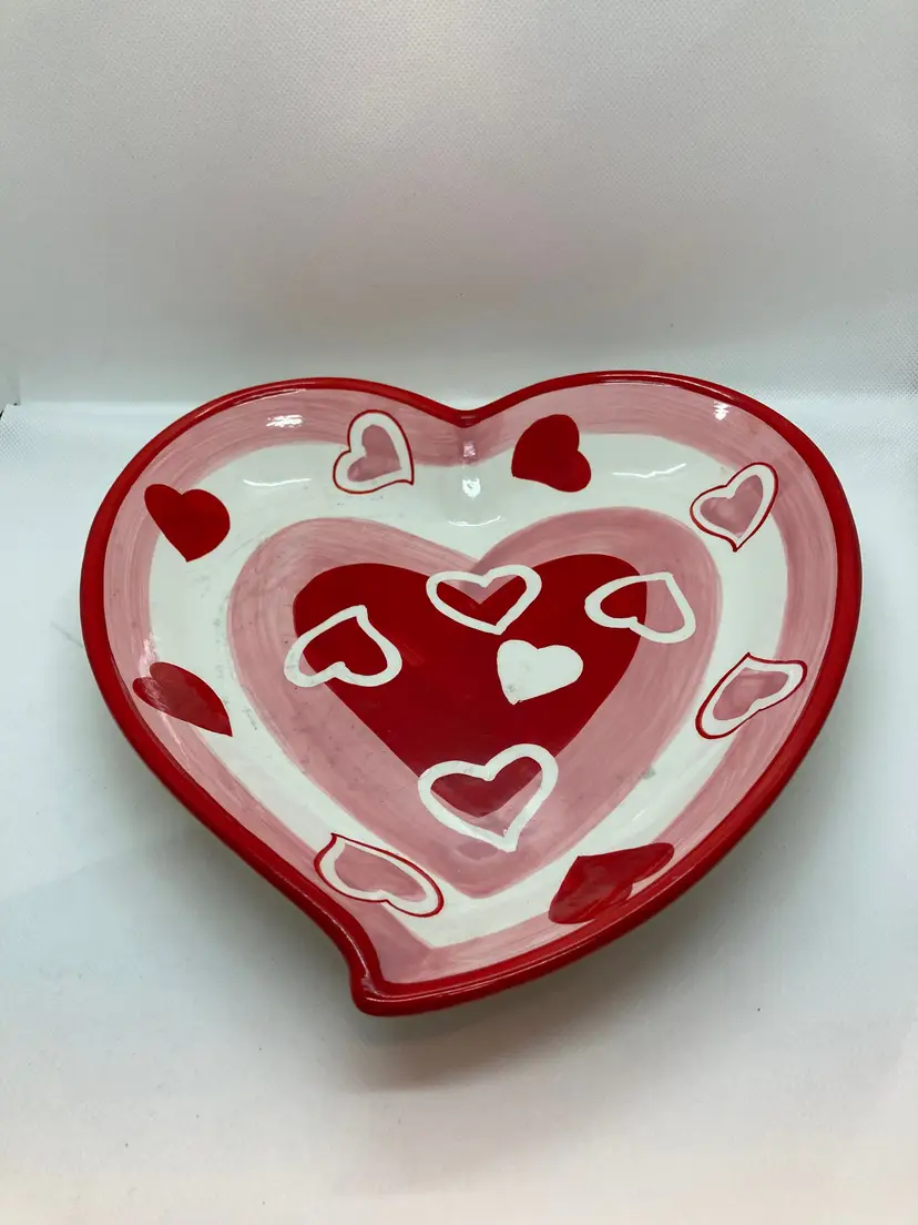 Heart shaped plate/dish, ceramic