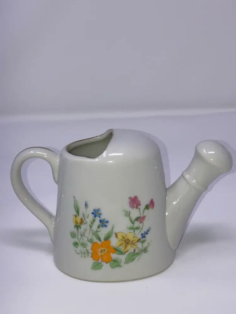 Vintage Takahasi Floral Decorative Watering Can! Made In Japan! 3 1/2” Tall 5 1/2” Wide 💐💐