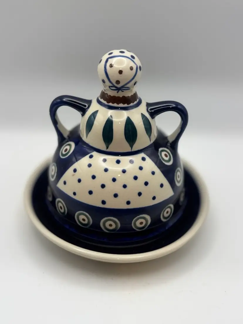 Polish Pottery Medium Cheese Lady 6”