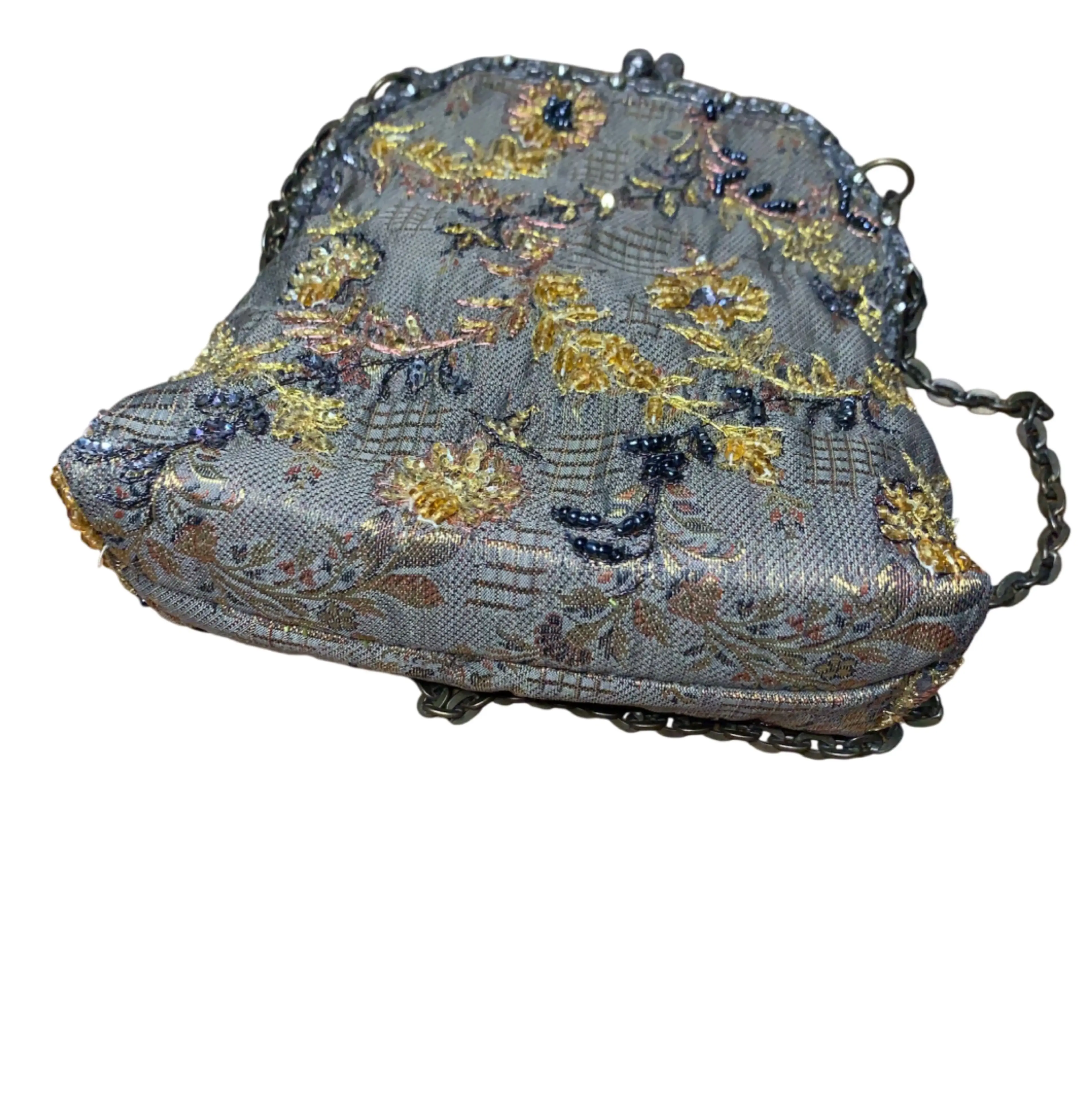 Image 4 of 6