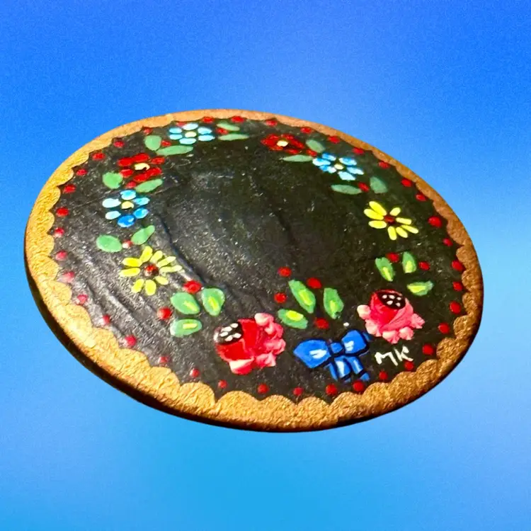 Vintage Signed MK Melle Kastenhuber Trachtenmalerei Handpainted Floral Wooden Brooch