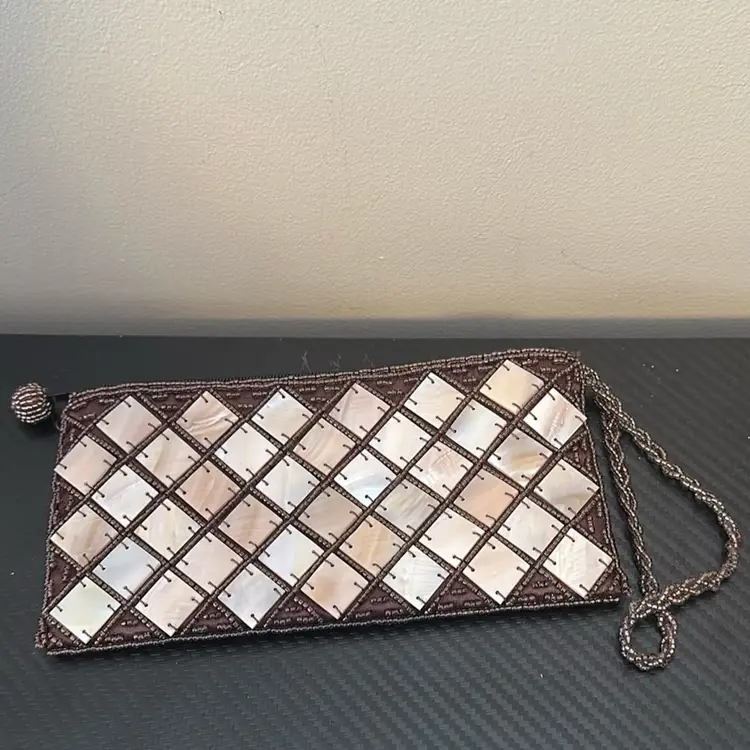 Brown Bead & Mother Of Pearl Wristlet Clutch Purse - Mod Or Mad Bags 7.5” By 4”