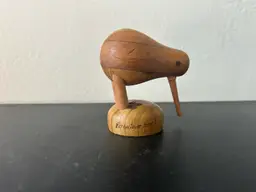 Vtg Hand Carved Wooden Kiwi Bird Arrowtown, NZ 3.75”