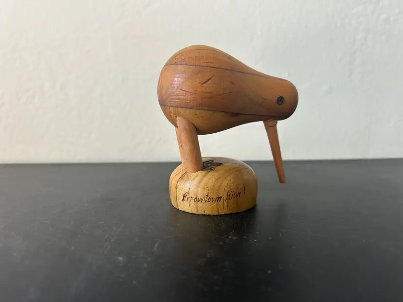 Vtg Hand Carved Wooden Kiwi Bird Arrowtown, NZ 3.75”