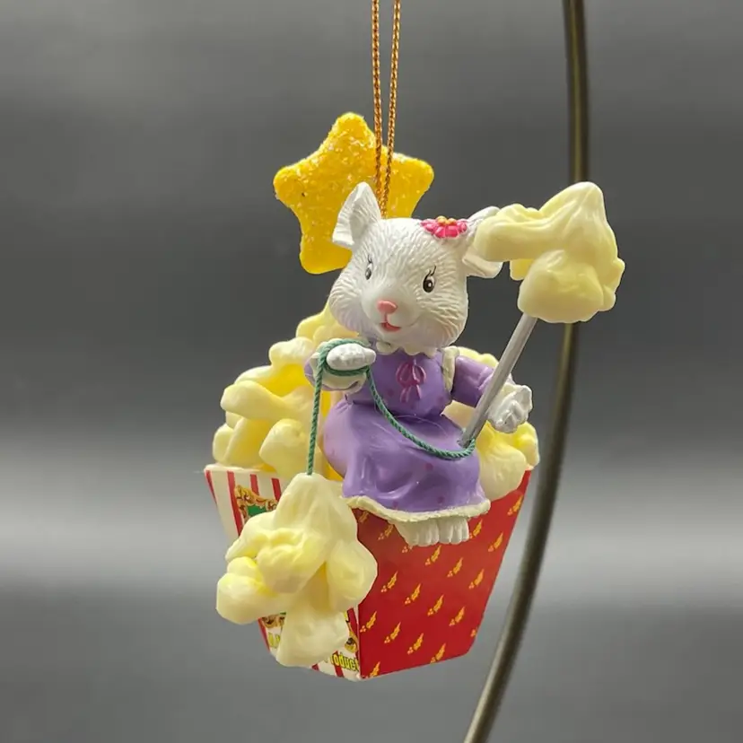 Lustre Fame Mouse with Popcorn Vintage Plastic Hanging Christmas Ornament