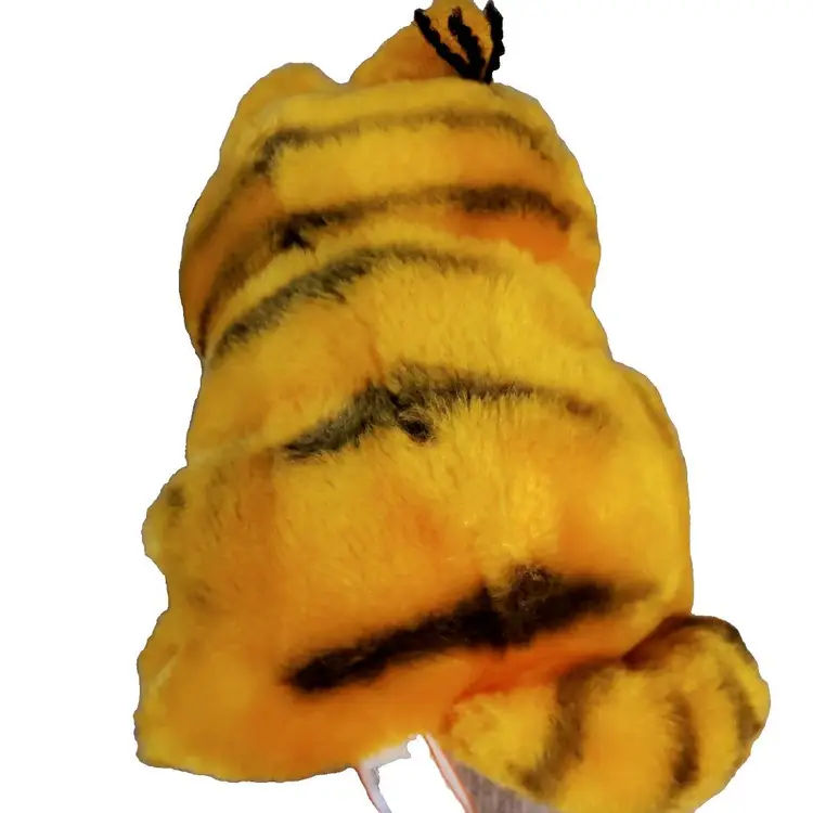 Vintage 1981 Sitting Garfield Plush. Dakin & Co. 8in.