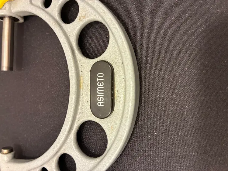 ASIMETO 2 - 3" 50-75mm Range .0001" Graduation Outside Micrometer 101-03-3