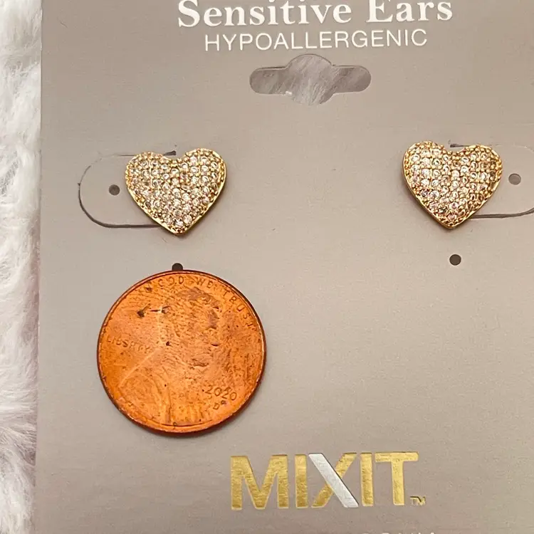 MIXIT Gold Tone Heart Stud Earrings Cubic Zirconia Hypoallergenic Sensitive Ears