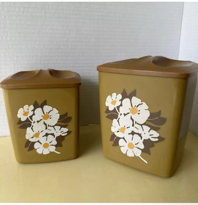 70s Vtg Canister Set Avacado Green  Floral Plastic Nesting W/ Lids Set Of 2