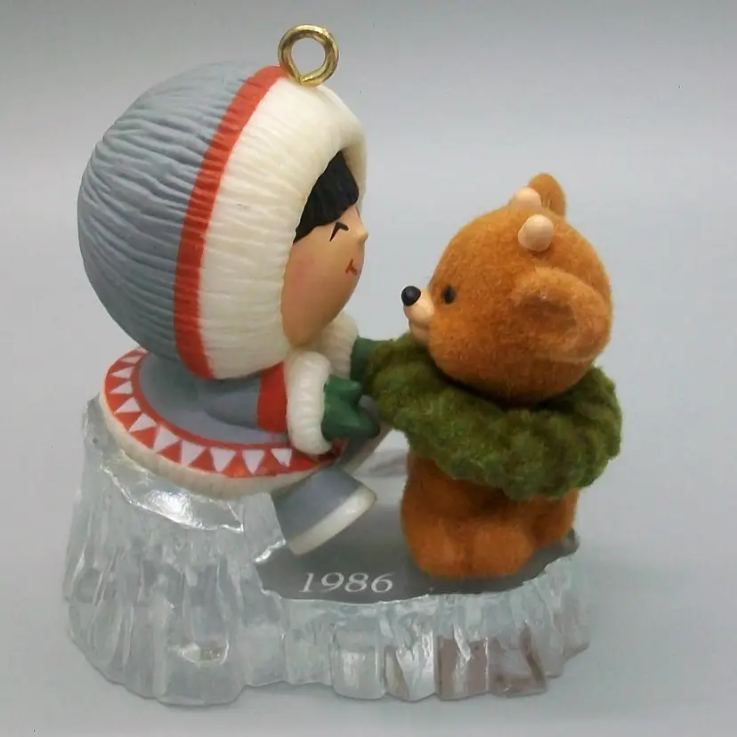 Hallmark Keepsake Ornament 1986 Frosty Friends Eskimo And Baby Deer 7th in Series
