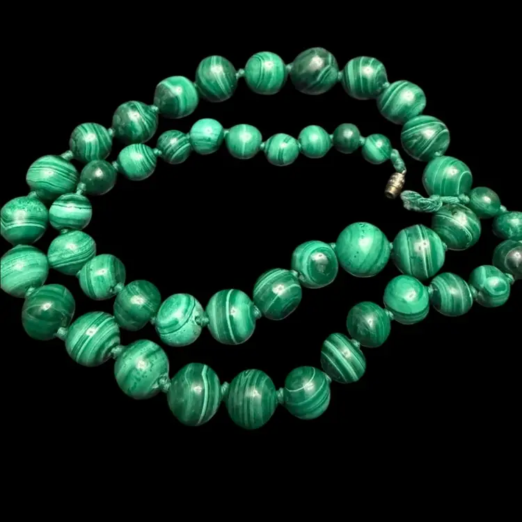 Vintage malachite beaded necklace with graduated round beads