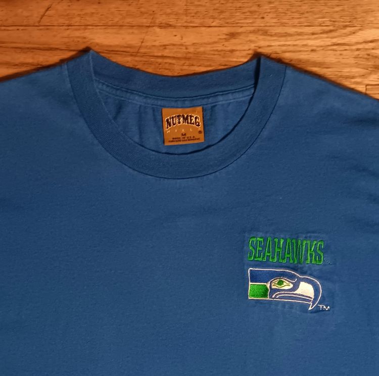 vintage Seattle Seahawks Embroidered t-shirt NFL Football mariners kraken