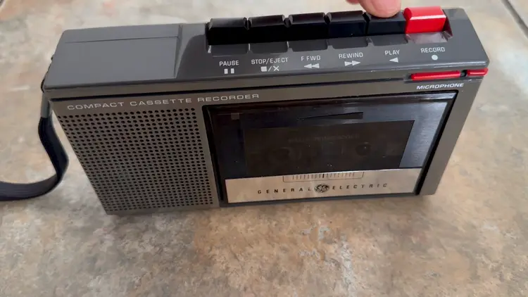 VINTAGE GE GENERAL ELECTRIC 3-5300B Compact Cassette Tape Recorder