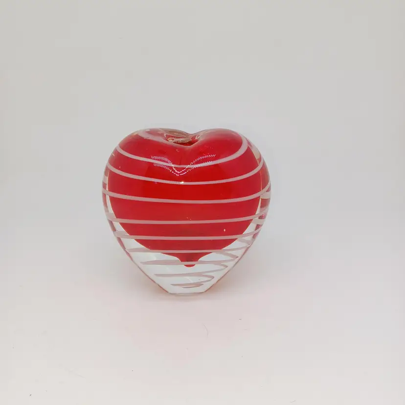 Hand blown art glass heart-shaped red and white swirl bed vase vintage