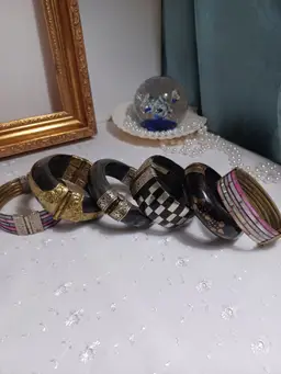 Lot of 6 pin clamp bracelets