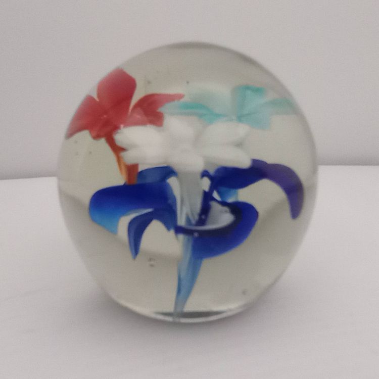 Red, white, and blue flower paperweight