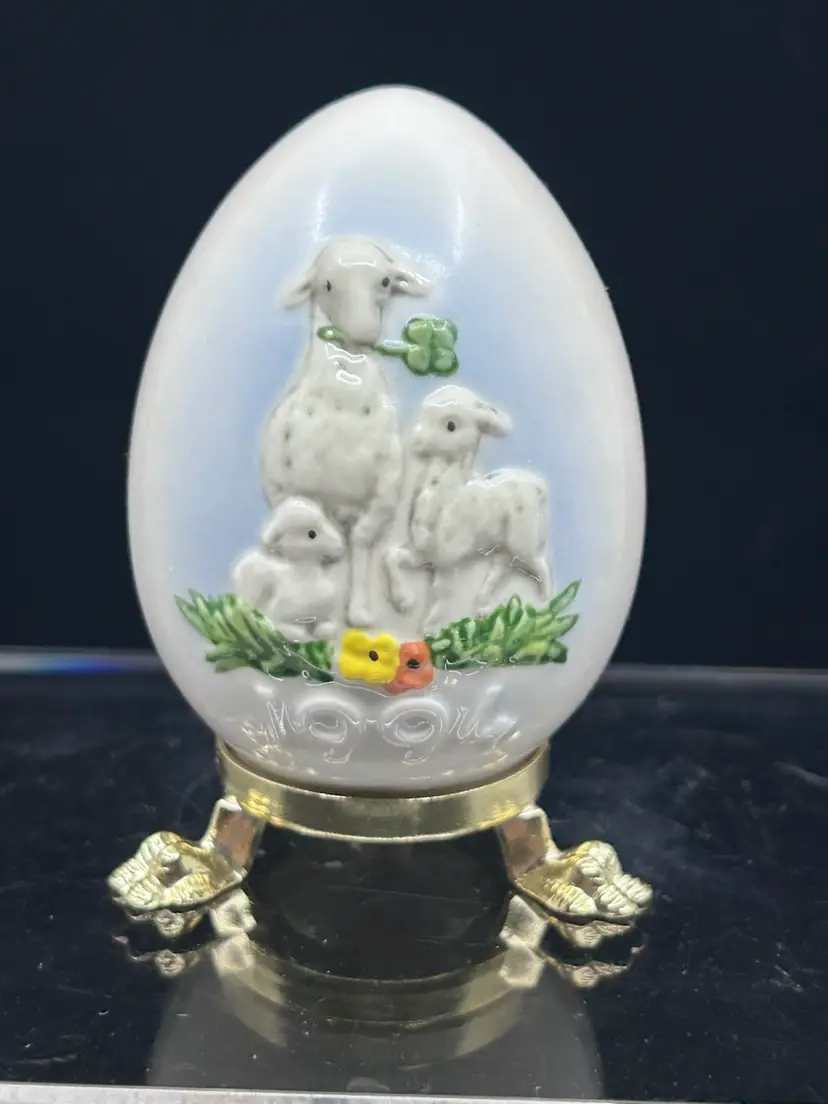 Goebel 17th Edition Annual Egg With Stand 1994 Lambs & Floral Figurine Easter