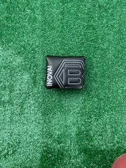 Brand new Bettinardi mallet head cover!