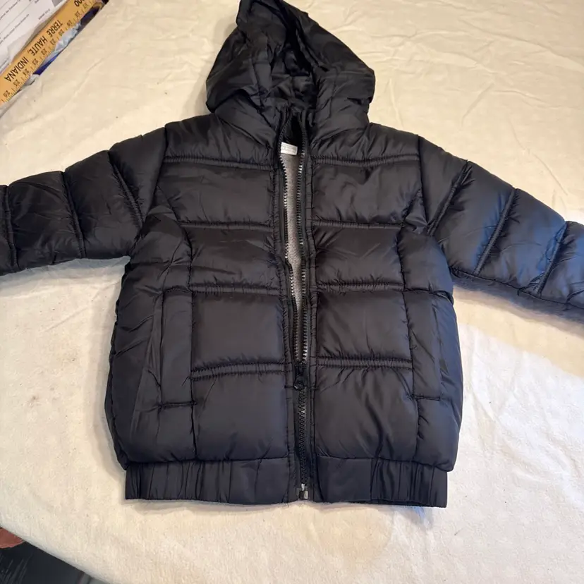 SHEIN Black Fleece Youth XL Puffer