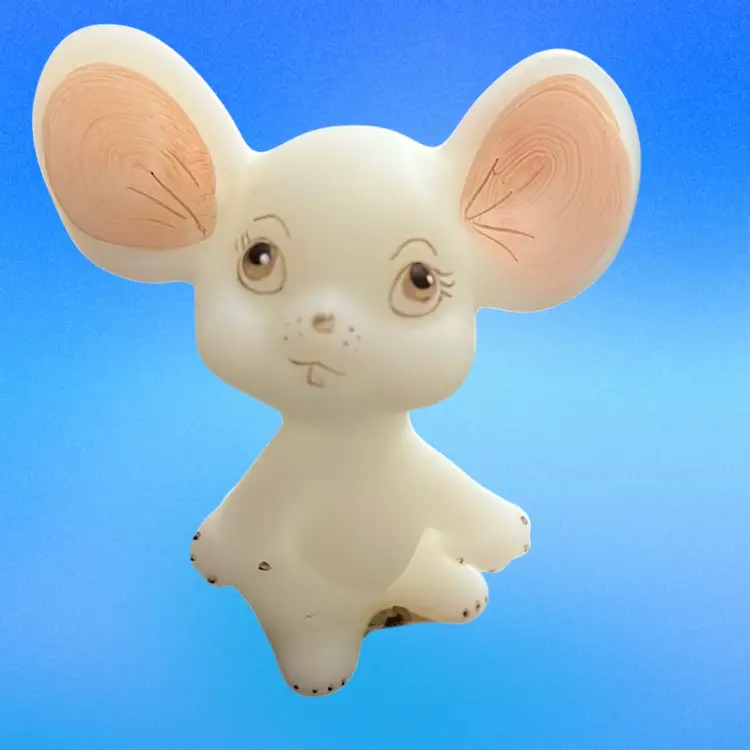 Vintage Fenton White Satin Glass Hand Painted Mouse Figurine, Highly Collectible Sticker On Bottom Nice Mouse