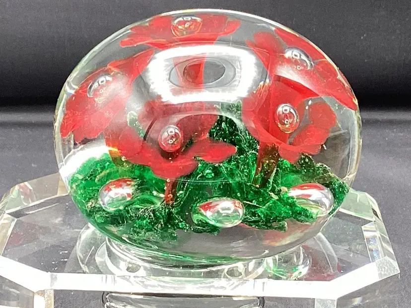 2634-Maude And Bob St Claire Red Floral Paperweight