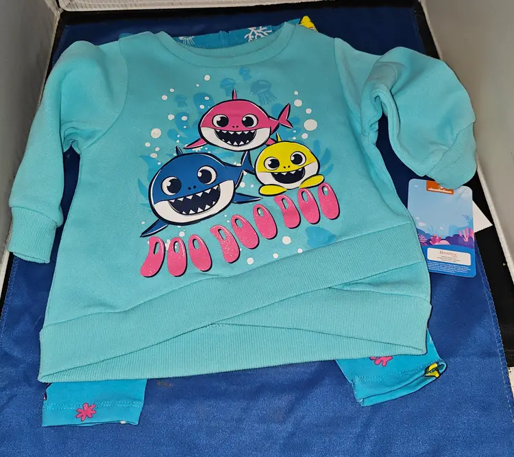 Baby Shark - Boys - Size 12m 2PC Jogging Set - New with Tags