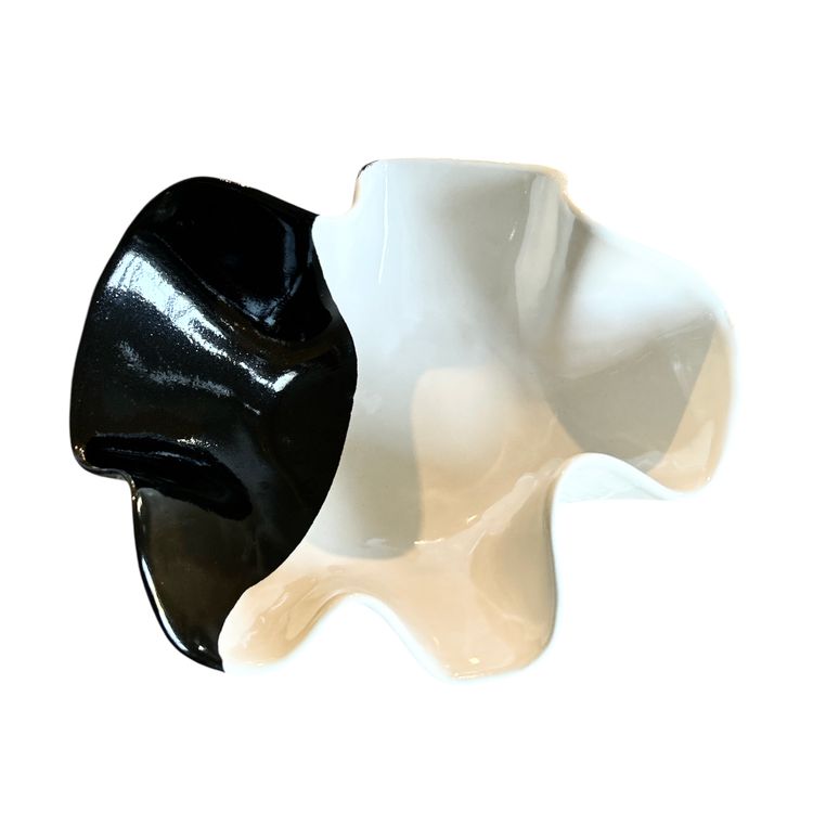 MCM Handmade Black and White Scalloped Ceramic Bowl