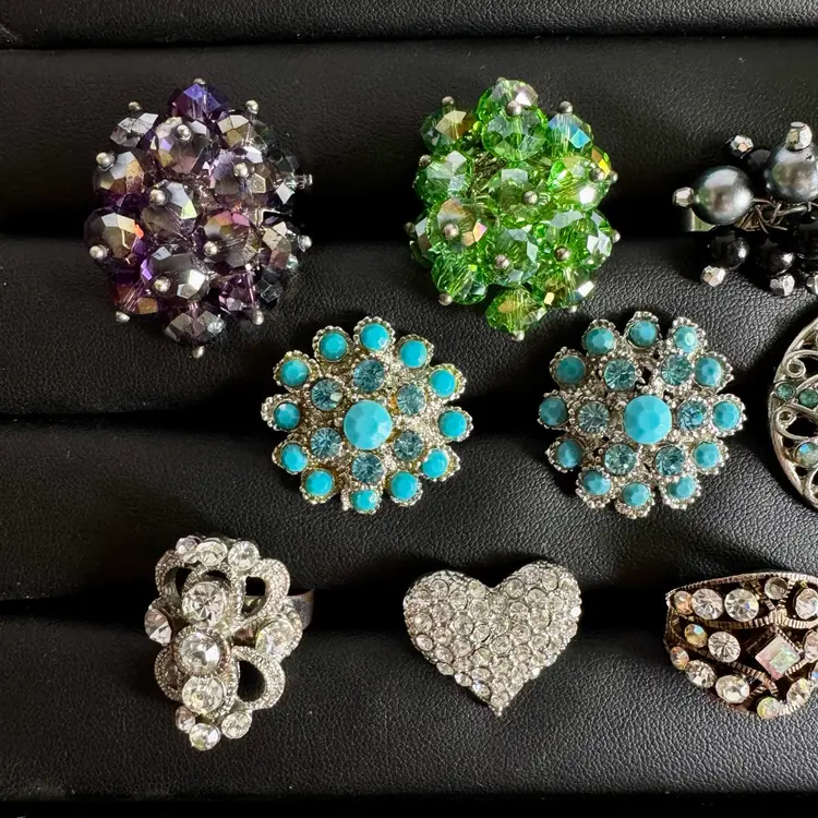 Lot of 11 Adjustable Blingy Rings - Gold & Silver Tone, Rhinestones, Aurora Borealis,  Beaded
