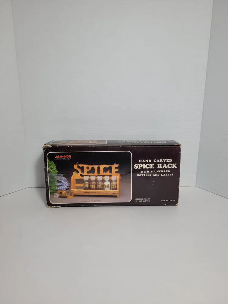Vintage Jan-Mor 1983 Hand Carved Spice Rack w/ 6 Unfilled Bottles NOB