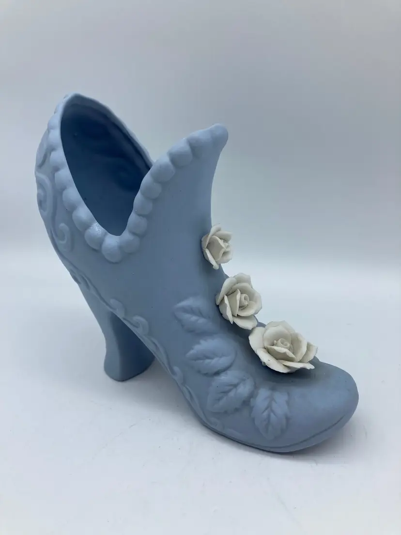 Vtg. UCGC Blue Porcelain Victorian Boot Shoe Vase Planter White Roses #R. NH#2