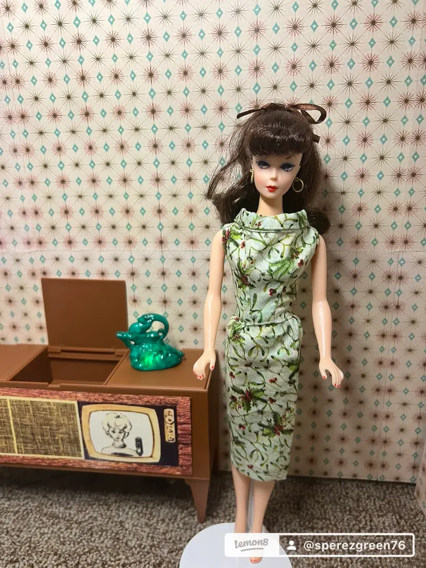 1:6 Barbie Size Gazelle TV Lamp Replica Phil Mar