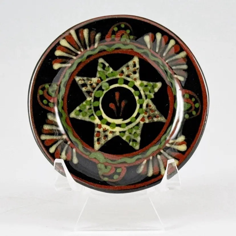 Rowe Pottery Works/Bob Timberlake, Vintage "Old Salem Collection", Slip-Trailed Miniature Redware Plate