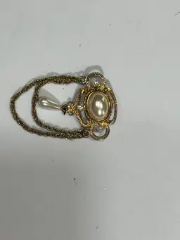 Faux Pearl Rhinestone Brooch with Double Chain Drop