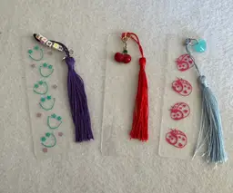 A mix of Bookmarks